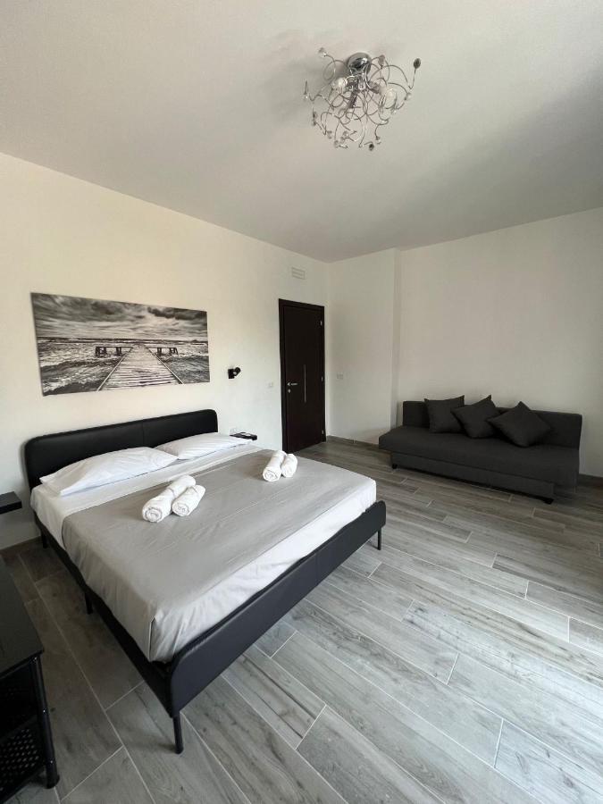 Domus Speranza Bed & Breakfast ฟิวมิชีโน ภายนอก รูปภาพ