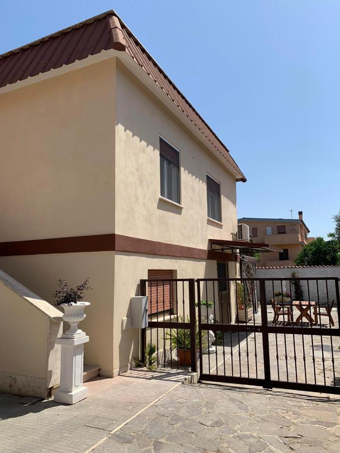 Domus Speranza Bed & Breakfast ฟิวมิชีโน ภายนอก รูปภาพ